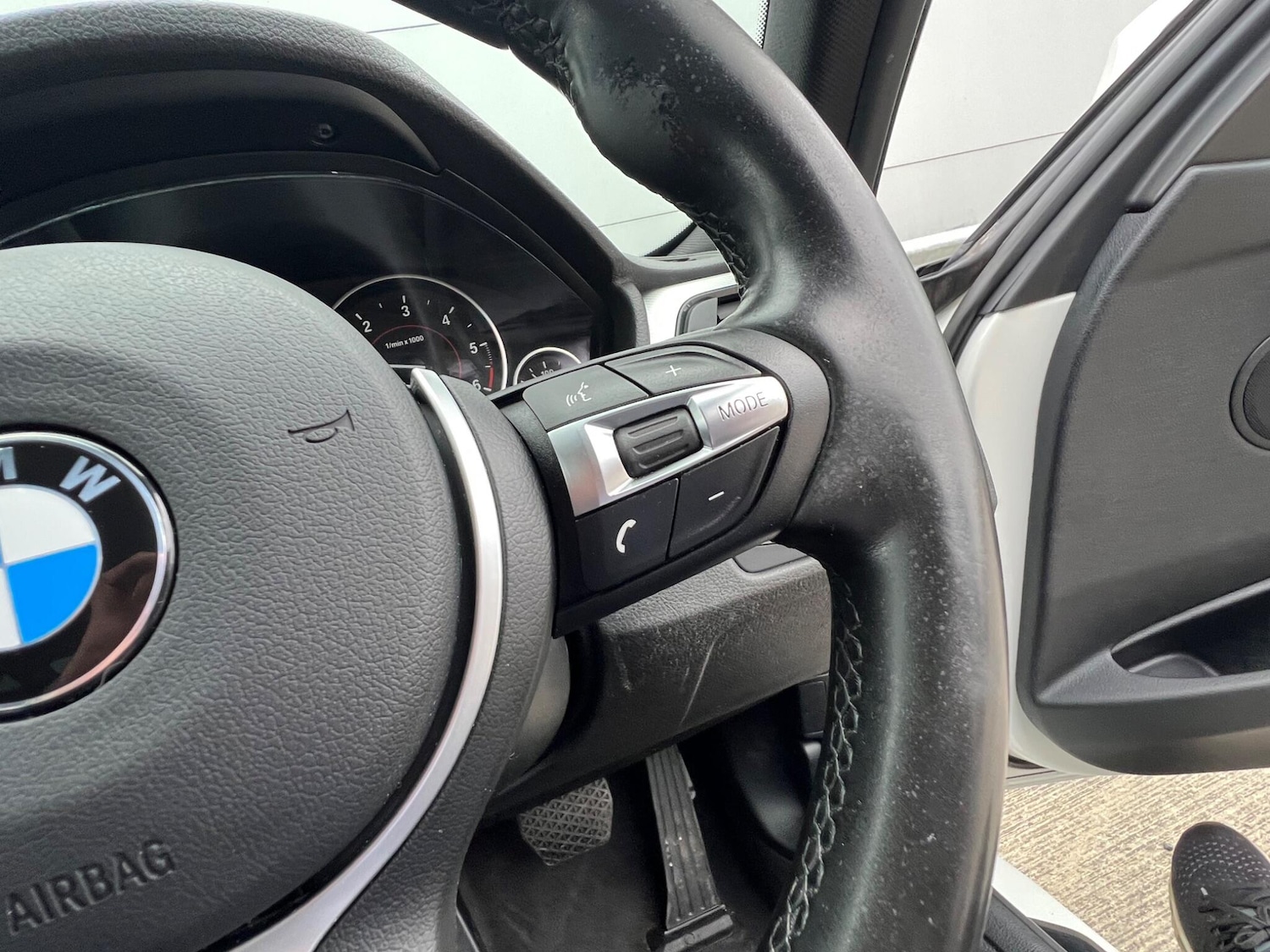 Used BMW 3 Series 2015 for sale - 77793698: Photo 50