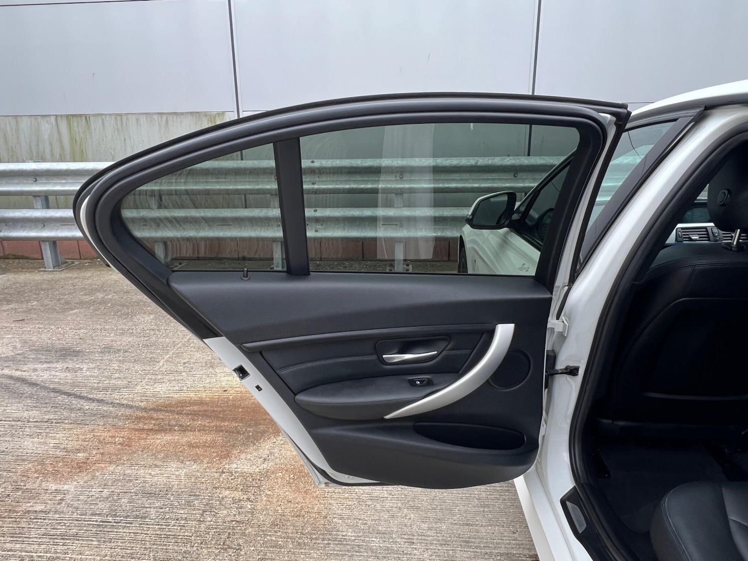 Used BMW 3 Series 2015 for sale - 77793698: Photo 56