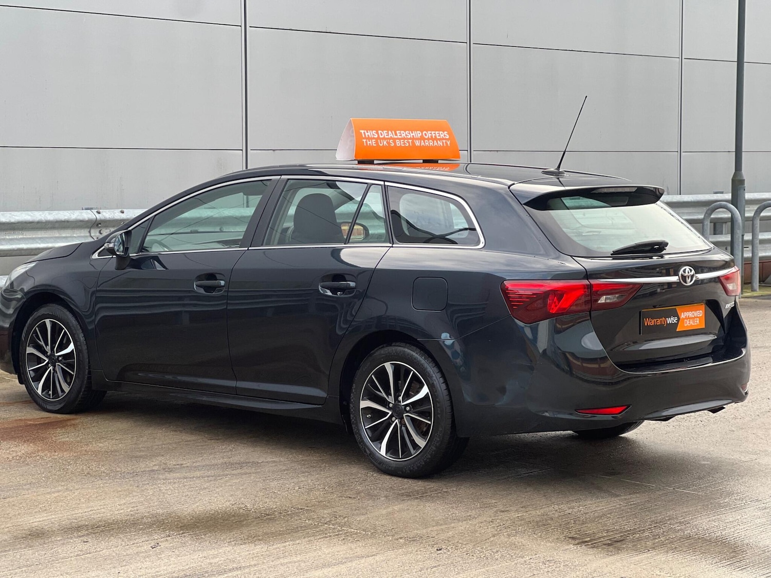 Used Toyota Avensis 2016 for sale - 77396069: Photo 16