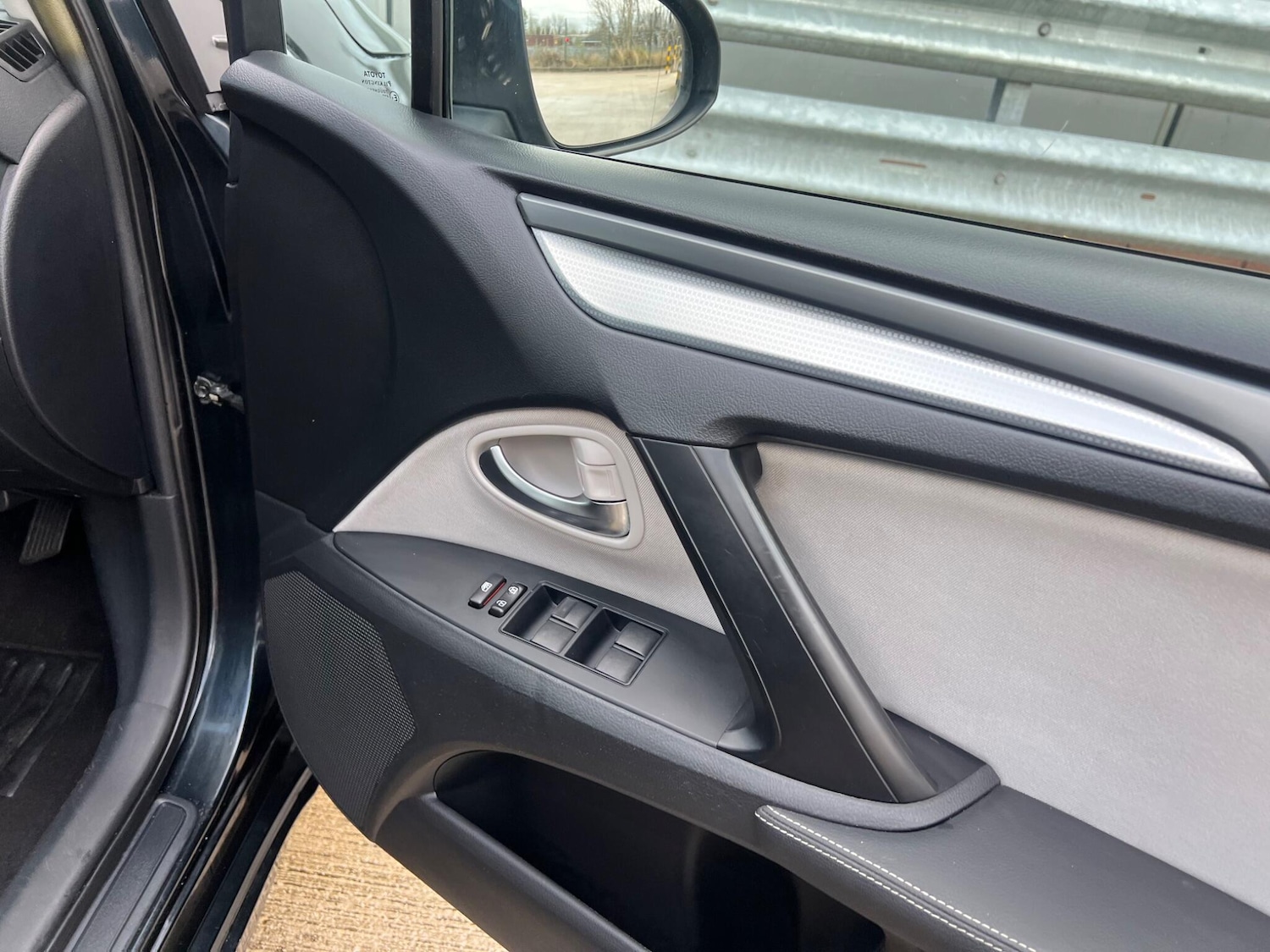 Used Toyota Avensis 2016 for sale - 77396069: Photo 27