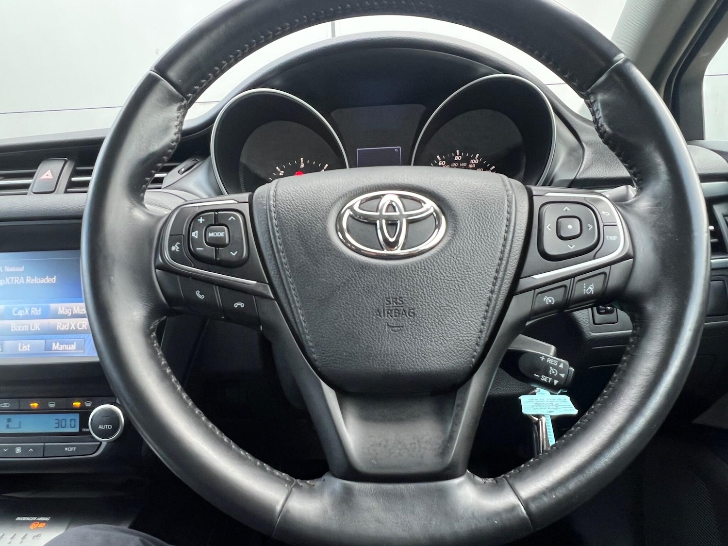 Used Toyota Avensis 2016 for sale - 77396069: Photo 28