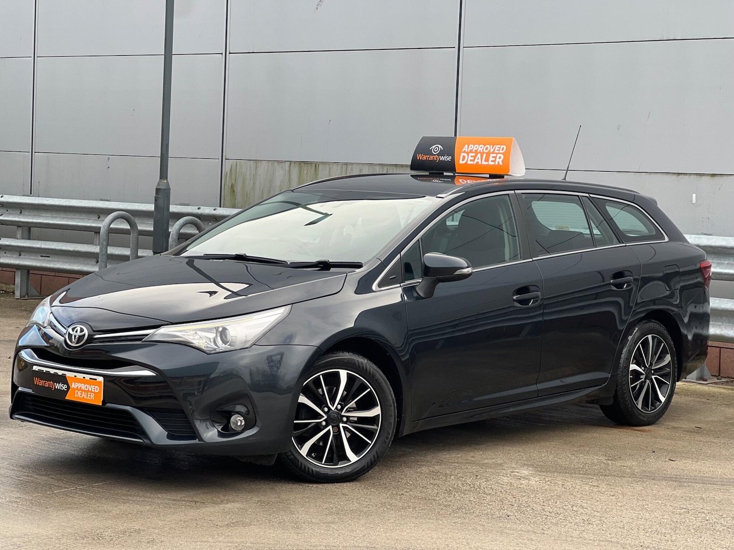 Used Toyota Avensis 2016 for sale - 77396069: Photo 3