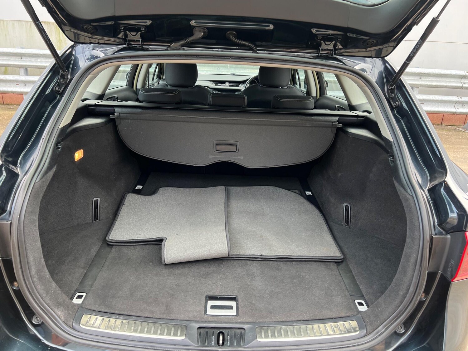 Used Toyota Avensis 2016 for sale - 77396069: Photo 60