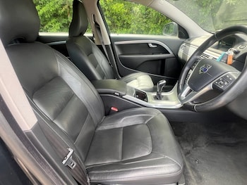 Used Volvo V70 2016 for sale - 78758126: Photo