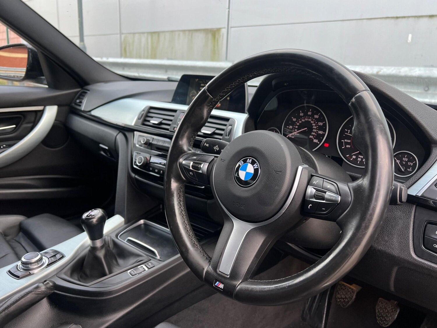 Used BMW 3 Series 2015 for sale - 77395888: Photo 39