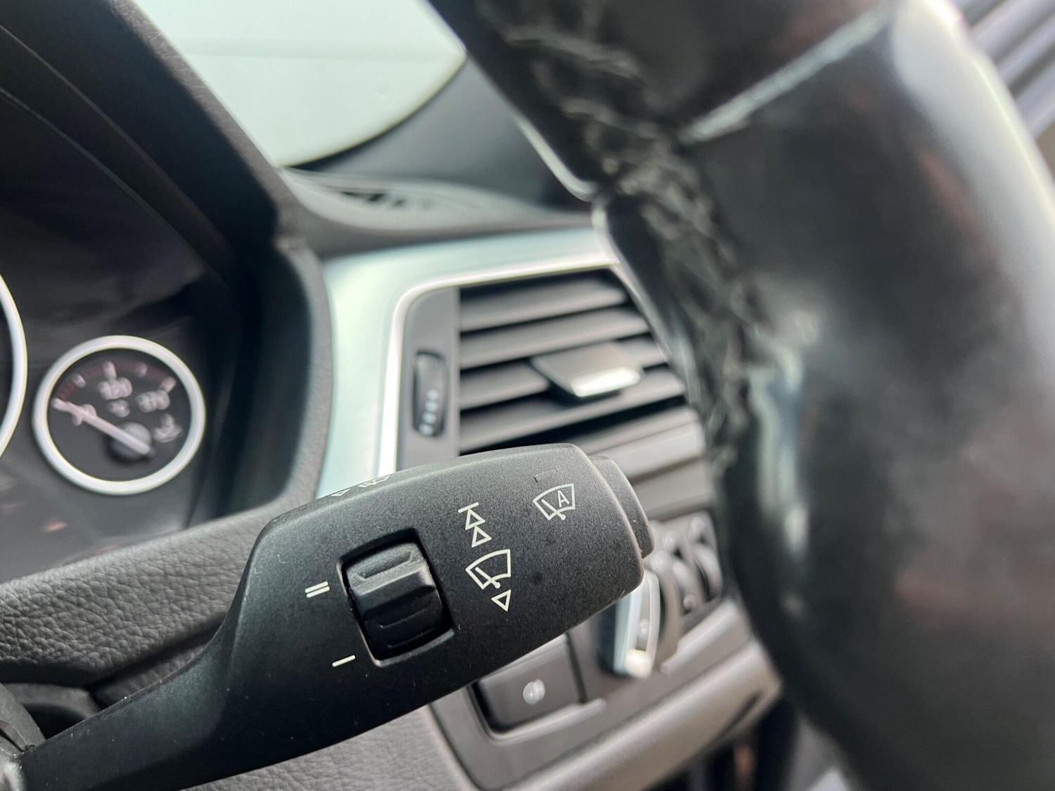 Used BMW 3 Series 2015 for sale - 77395888: Photo 45