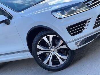 Used Volkswagen Touareg 2015 for sale - 78323724: Photo