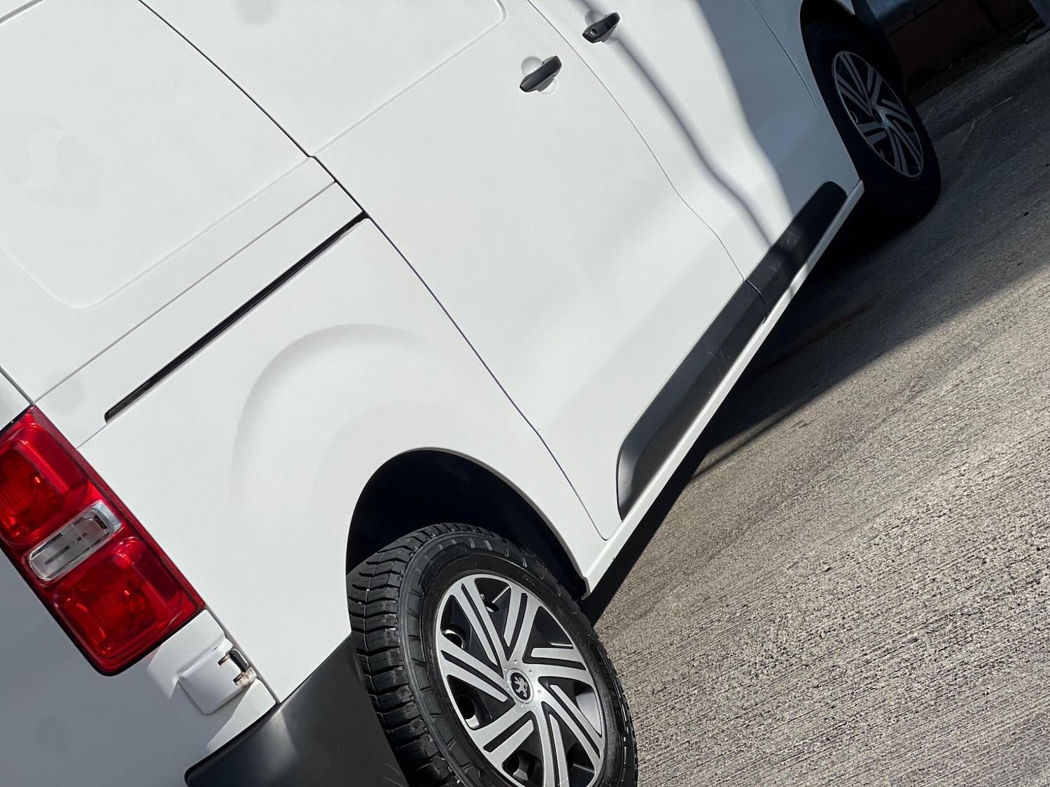 Used Peugeot Expert 2019 for sale - 77909582: Photo 16