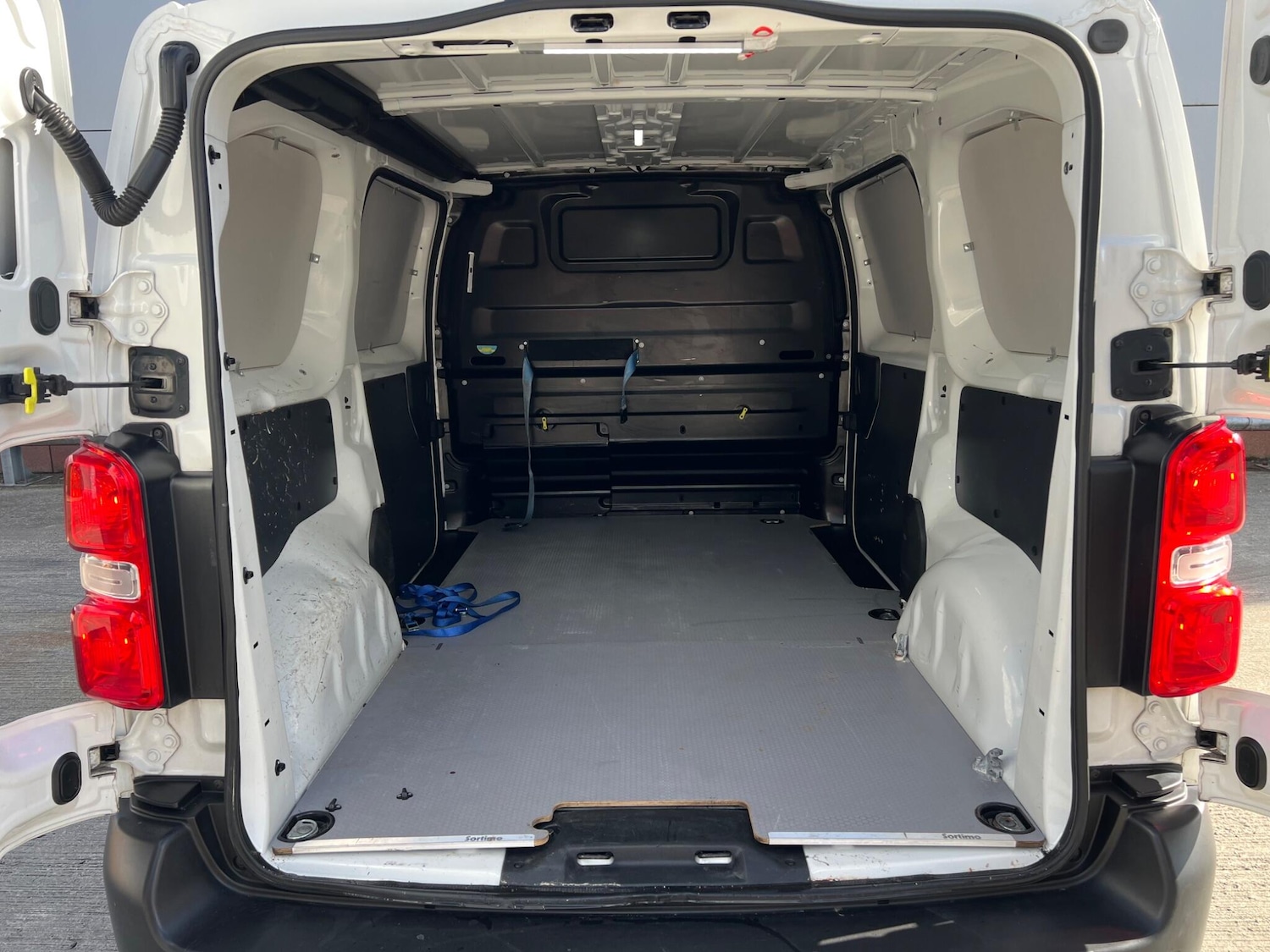 Used Peugeot Expert 2019 for sale - 77909582: Photo 20