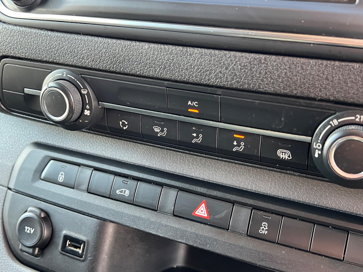 Used Peugeot Expert 2019 for sale - 77909582: Photo 38