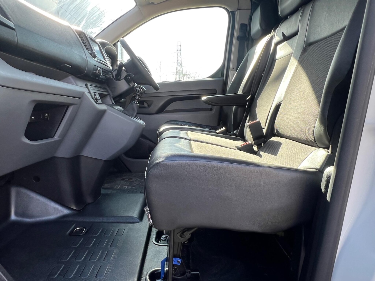 Used Peugeot Expert 2019 for sale - 77909582: Photo 40