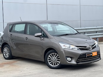 Used Toyota Verso 2017 for sale - 78806096: Photo