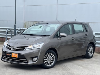 Used Toyota Verso 2017 for sale - 78806096: Photo