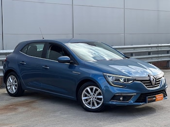 Used Renault Megane 2017 for sale - 78323697: Photo