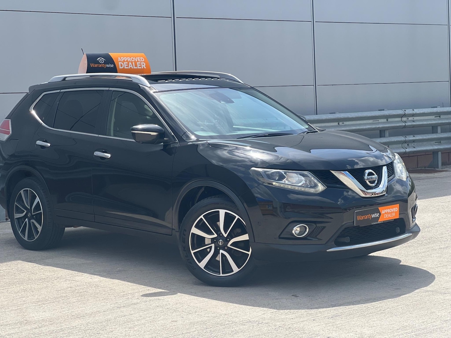 Used Nissan X-Trail 2016 for sale - 77395730: Photo 1