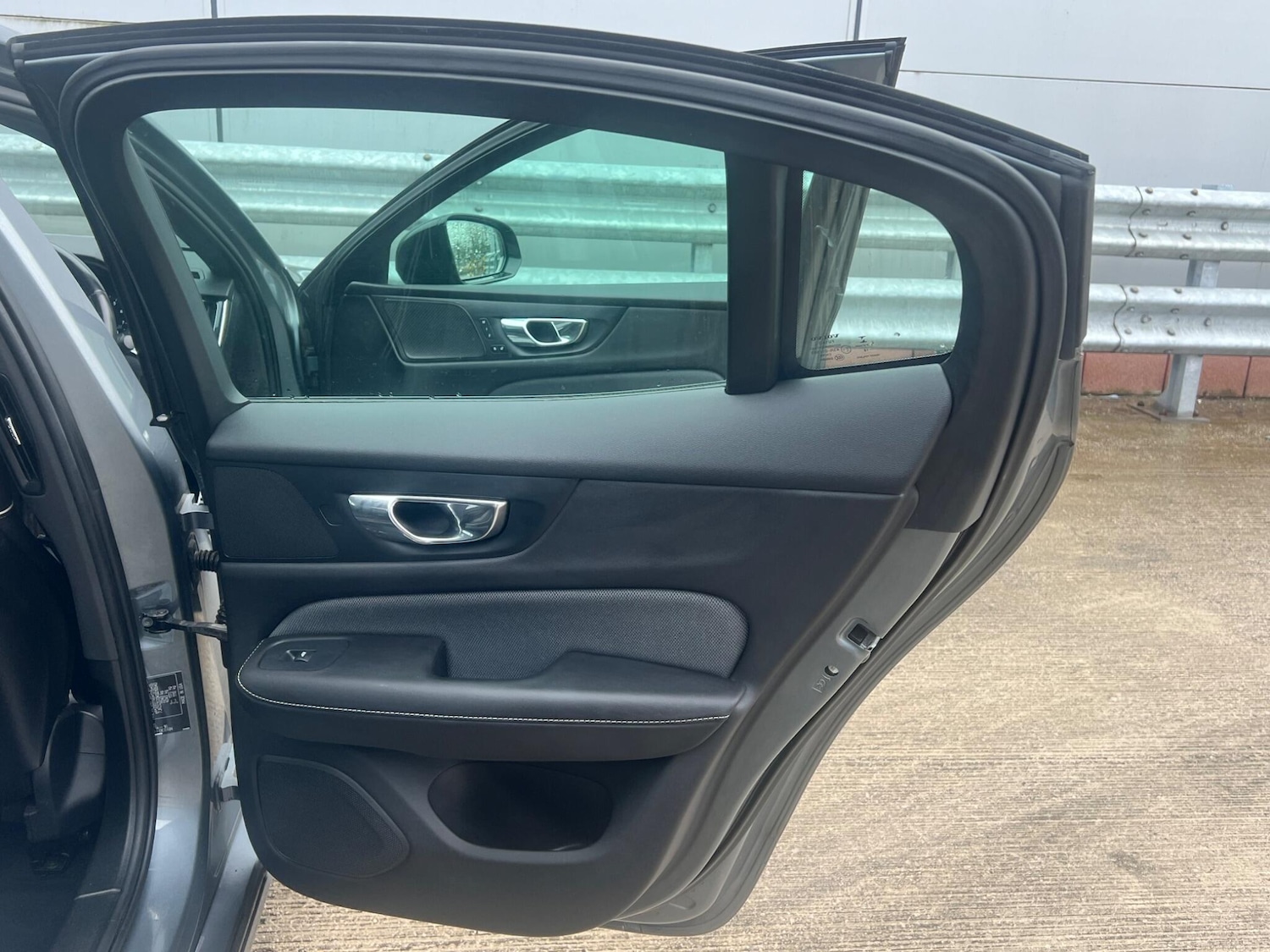 Used Volvo S60 2019 for sale - 77549842: Photo 29