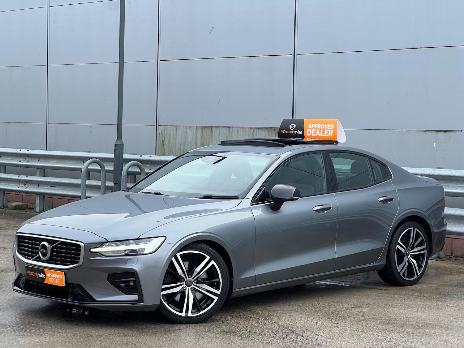 Used Volvo S60 2019 for sale - 77549842: Photo 3