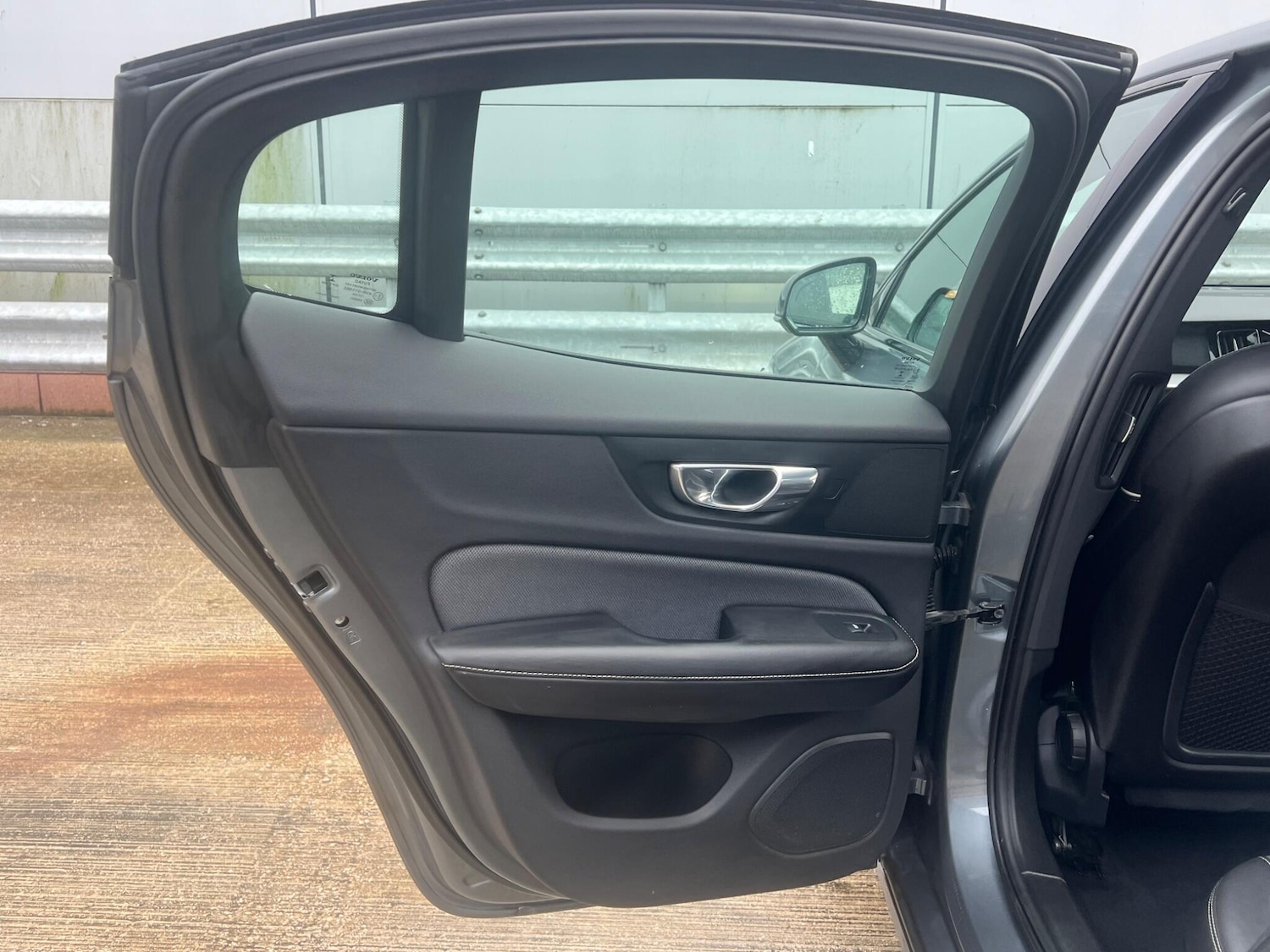 Used Volvo S60 2019 for sale - 77549842: Photo 30
