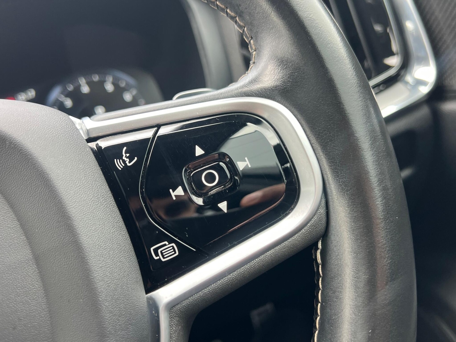 Used Volvo S60 2019 for sale - 77549842: Photo 46