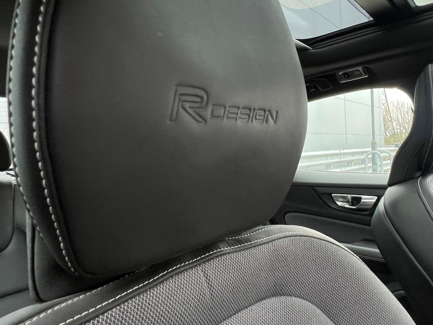 Used Volvo S60 2019 for sale - 77549842: Photo 55