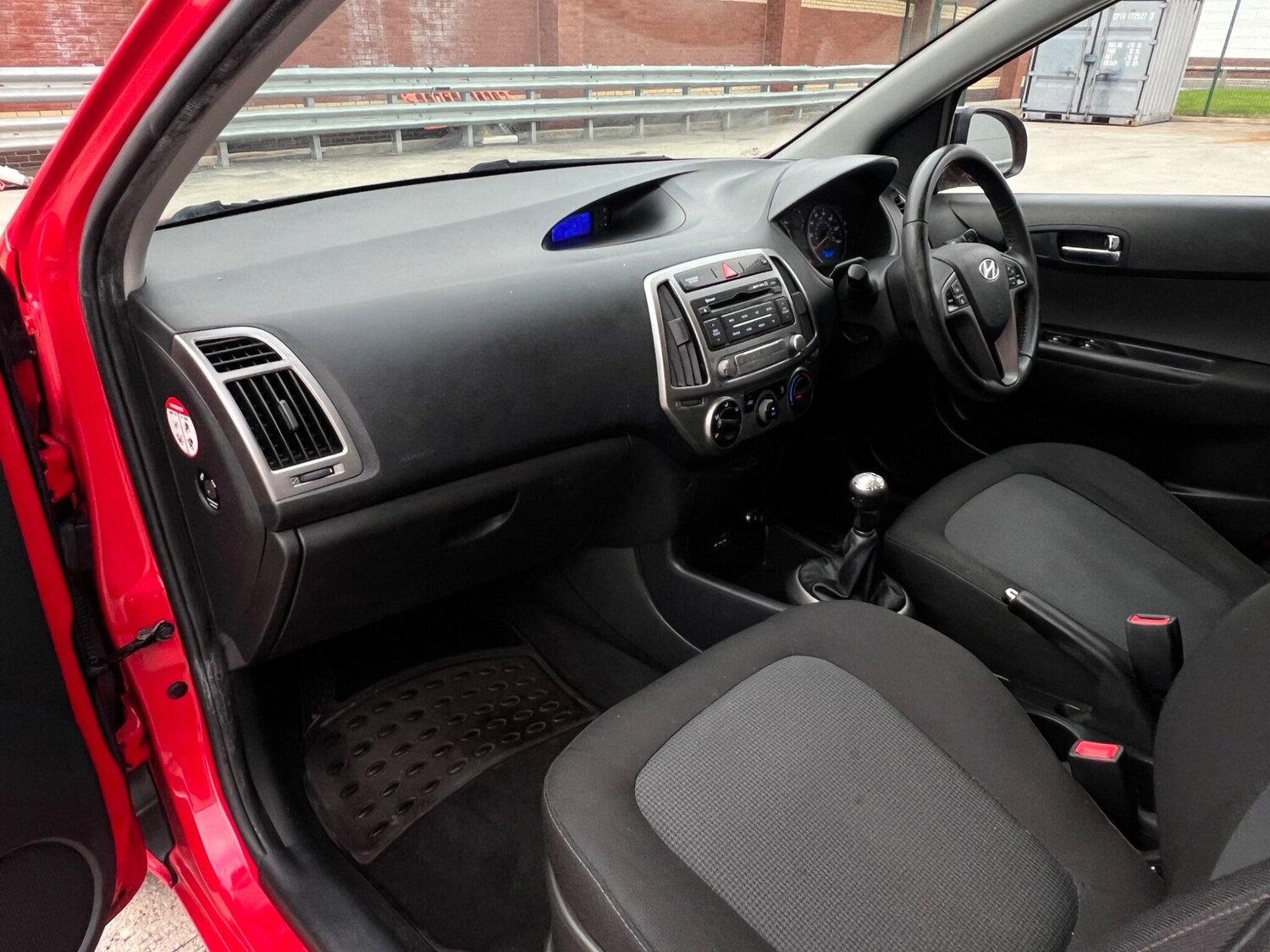 Used Hyundai i20 2014 for sale - 77395700: Photo 21