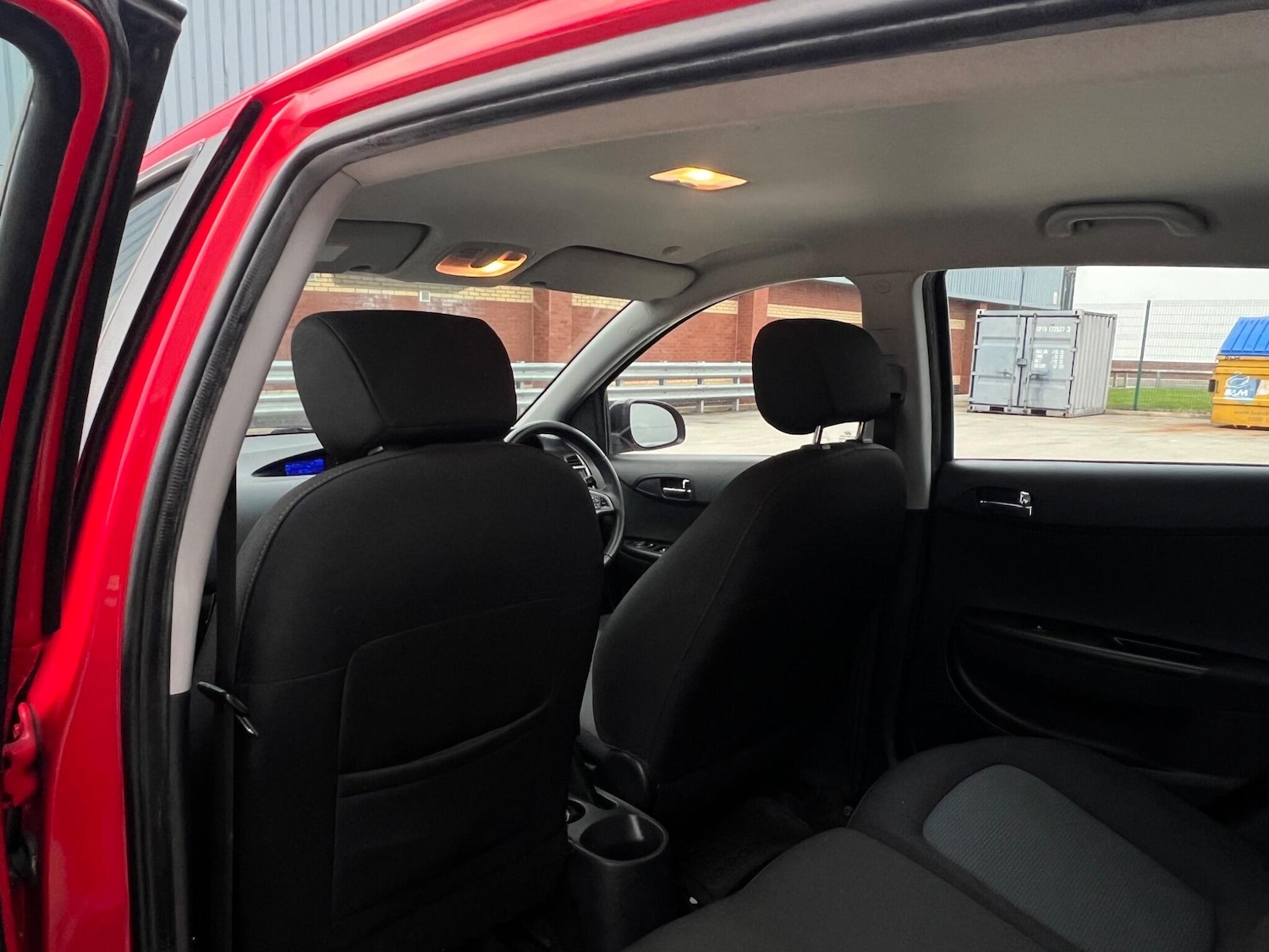 Used Hyundai i20 2014 for sale - 77395700: Photo 26