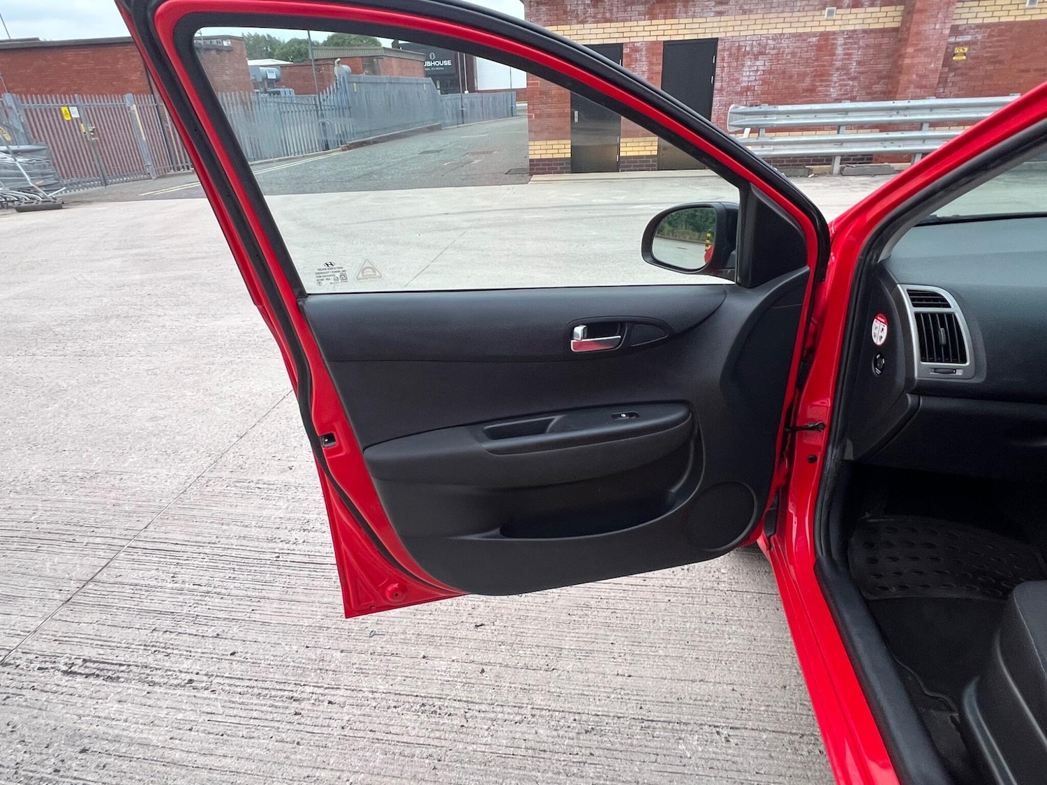 Used Hyundai i20 2014 for sale - 77395700: Photo 31