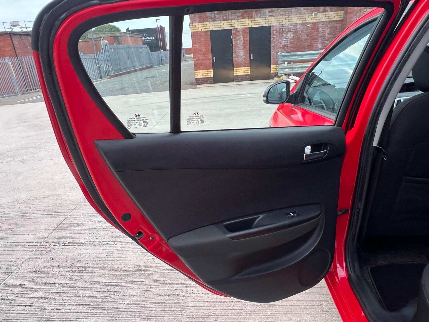 Used Hyundai i20 2014 for sale - 77395700: Photo 32