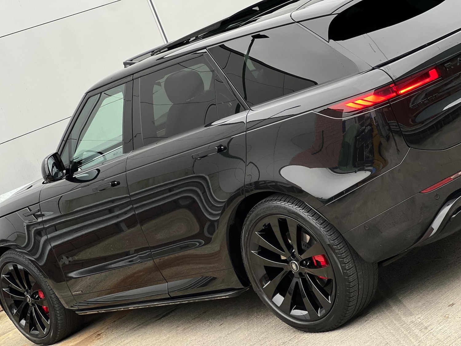 Used Land Rover Range Rover Sport 2024 for sale - 77794066: Photo 33