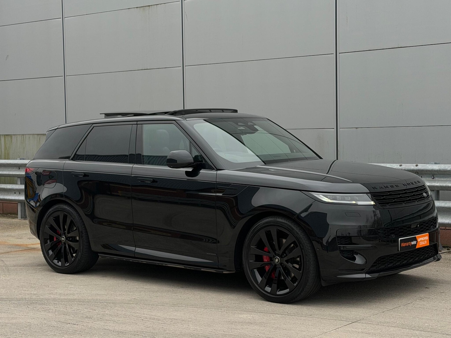 Used Land Rover Range Rover Sport 2024 for sale - 77794066: Photo 7