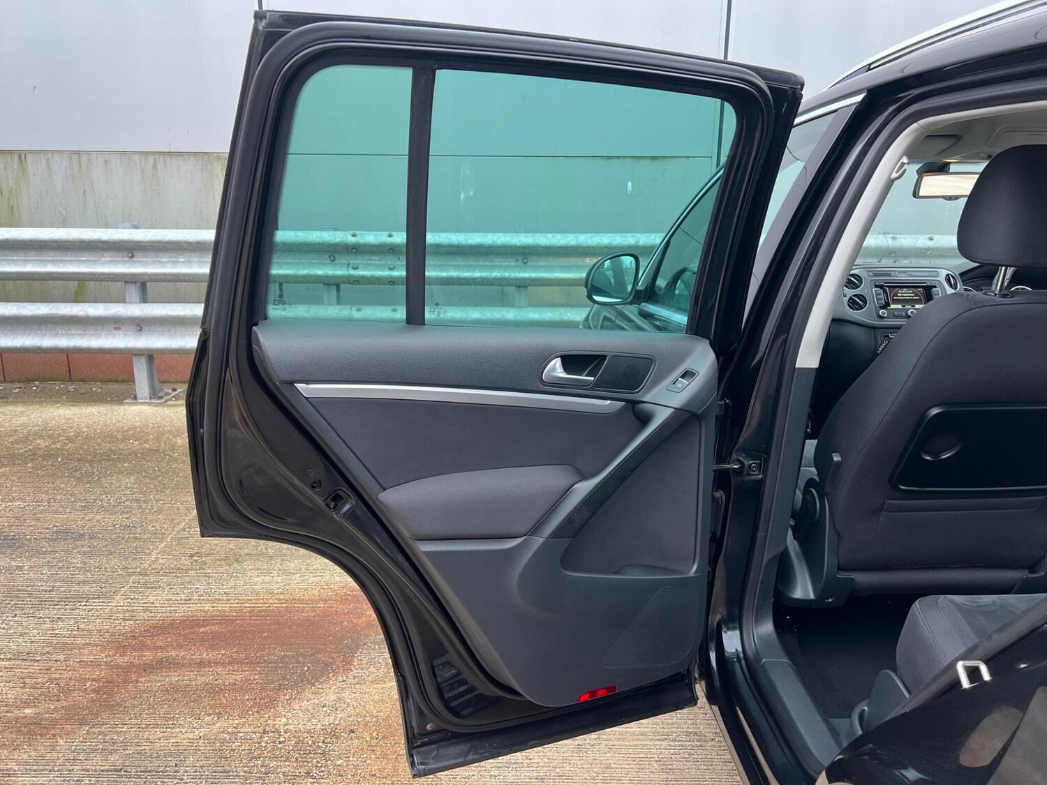 Used Volkswagen Tiguan 2014 for sale - 77496225: Photo 29