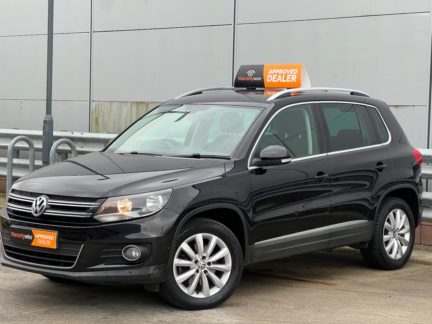Used Volkswagen Tiguan 2014 for sale - 77496225: Photo 3