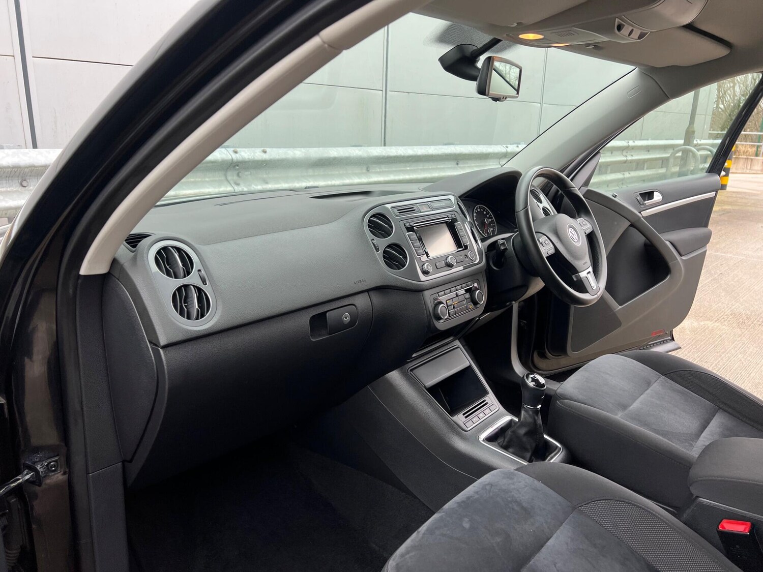 Used Volkswagen Tiguan 2014 for sale - 77496225: Photo 31