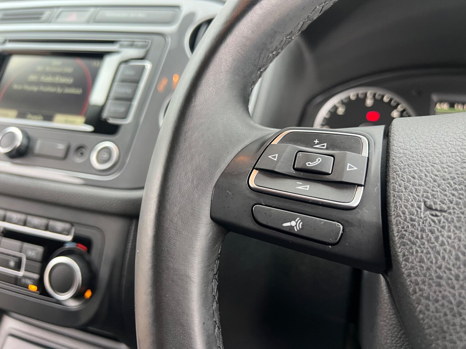 Used Volkswagen Tiguan 2014 for sale - 77496225: Photo 42