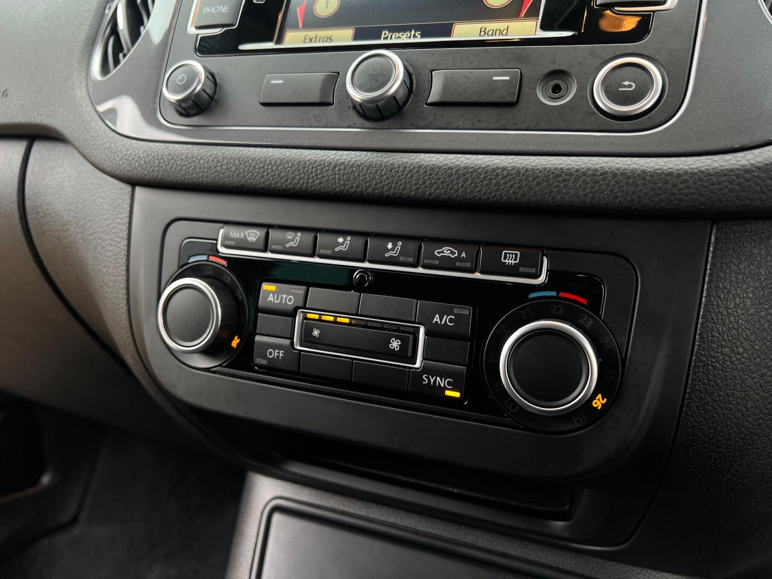 Used Volkswagen Tiguan 2014 for sale - 77496225: Photo 47