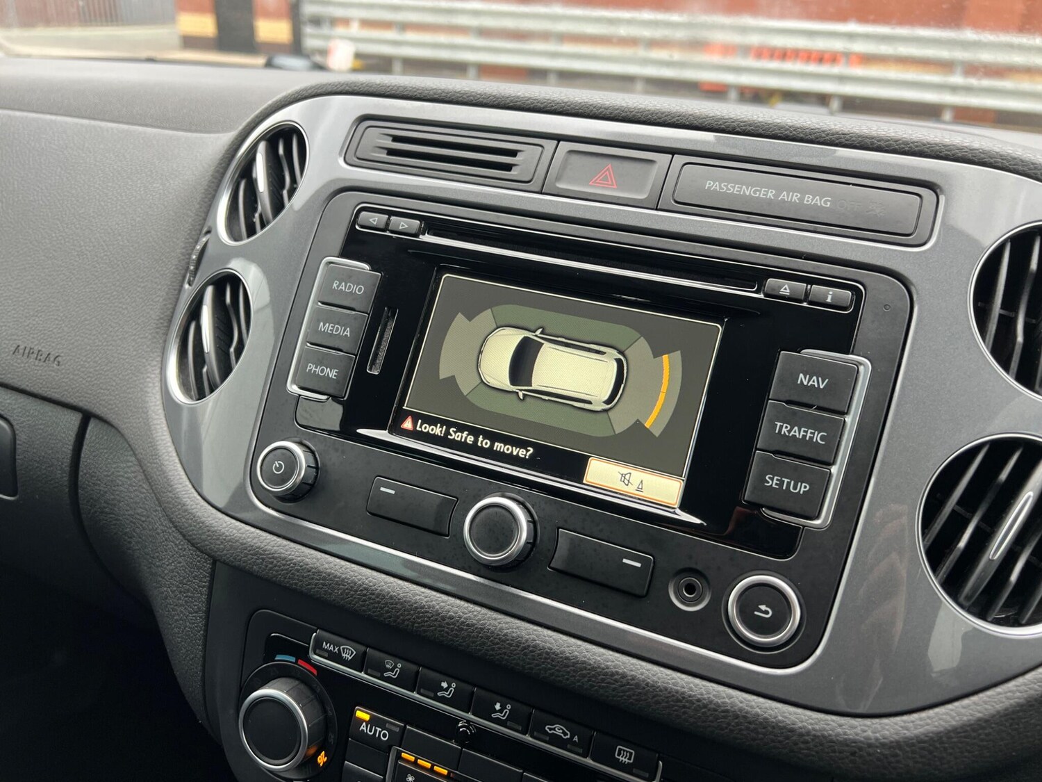 Used Volkswagen Tiguan 2014 for sale - 77496225: Photo 59