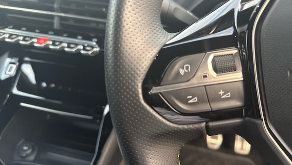 Used Peugeot 208 2022 for sale - 76183186: Photo 26