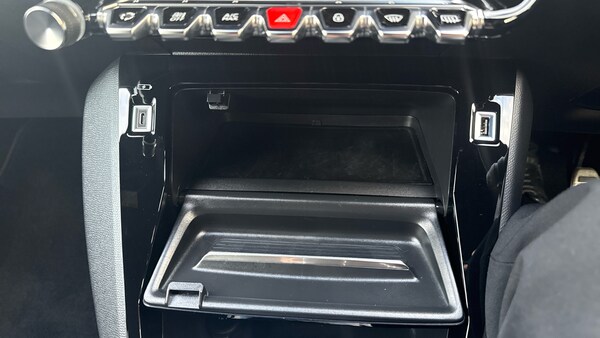 Used Peugeot 208 2022 for sale - 76183186: Photo 32