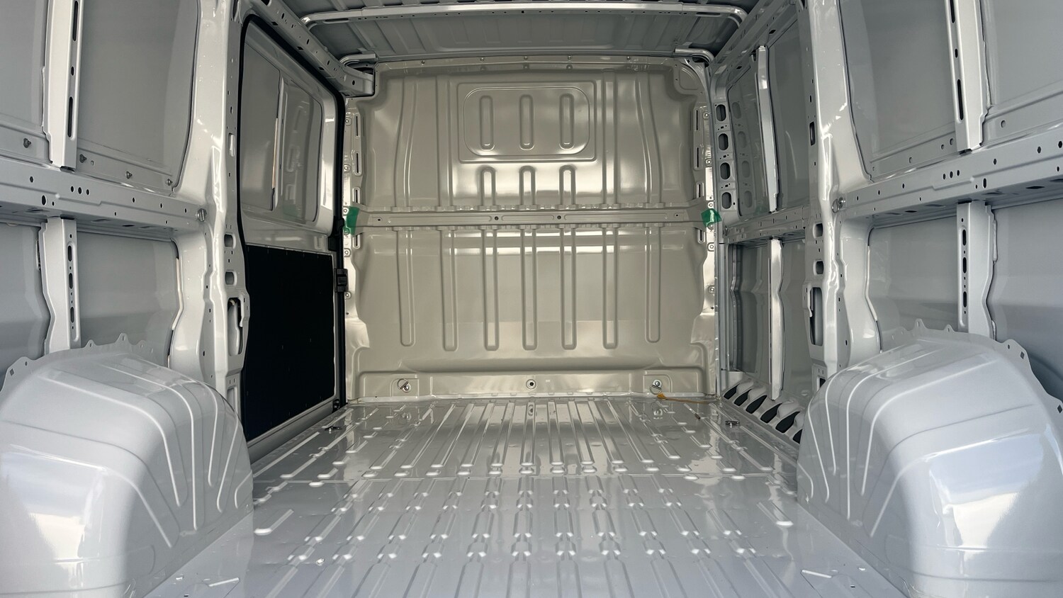 Used Peugeot Boxer 2025 for sale - 76206544: Photo 32