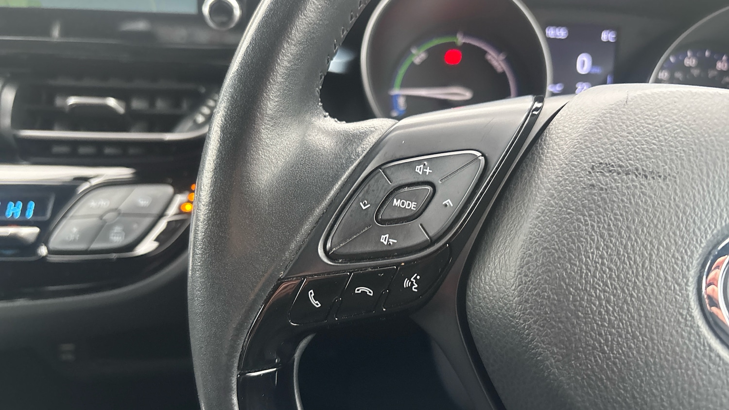 Used Toyota C-HR 2020 for sale - 77271304: Photo 30