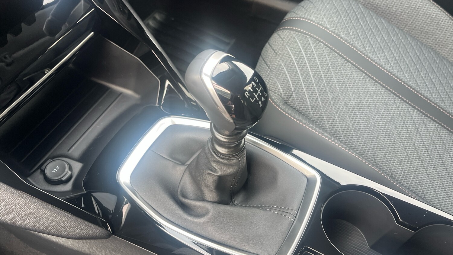 Used Peugeot 208 2025 for sale - 76302900: Photo 13