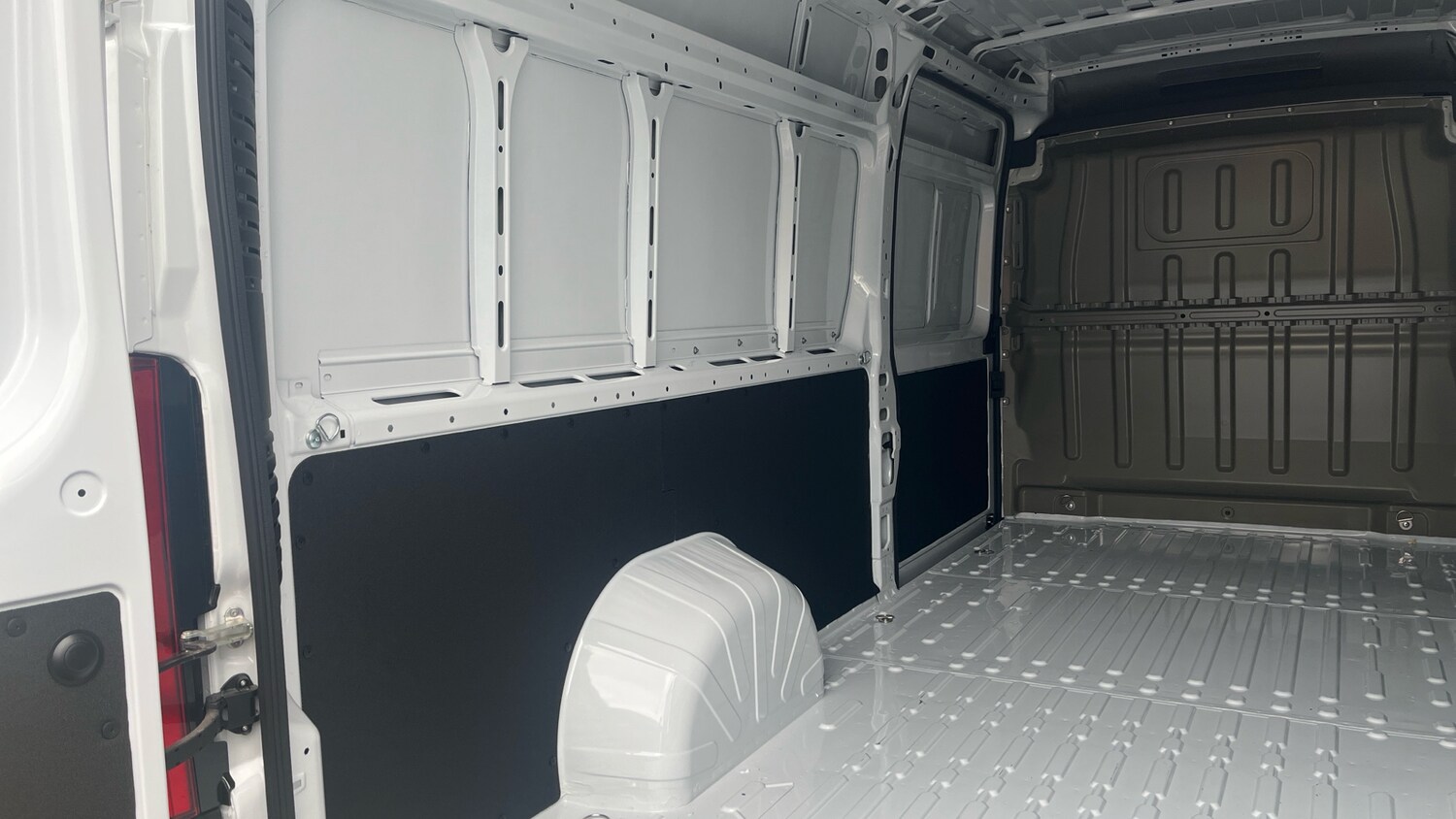 Used Peugeot Boxer 2025 for sale - 76206535: Photo 36