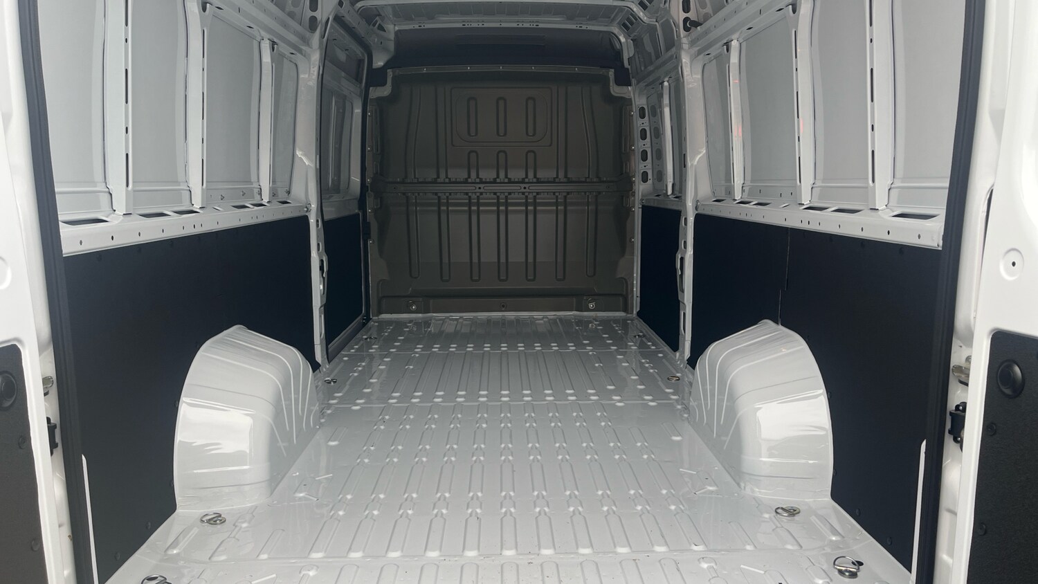 Used Peugeot Boxer 2025 for sale - 76206535: Photo 37