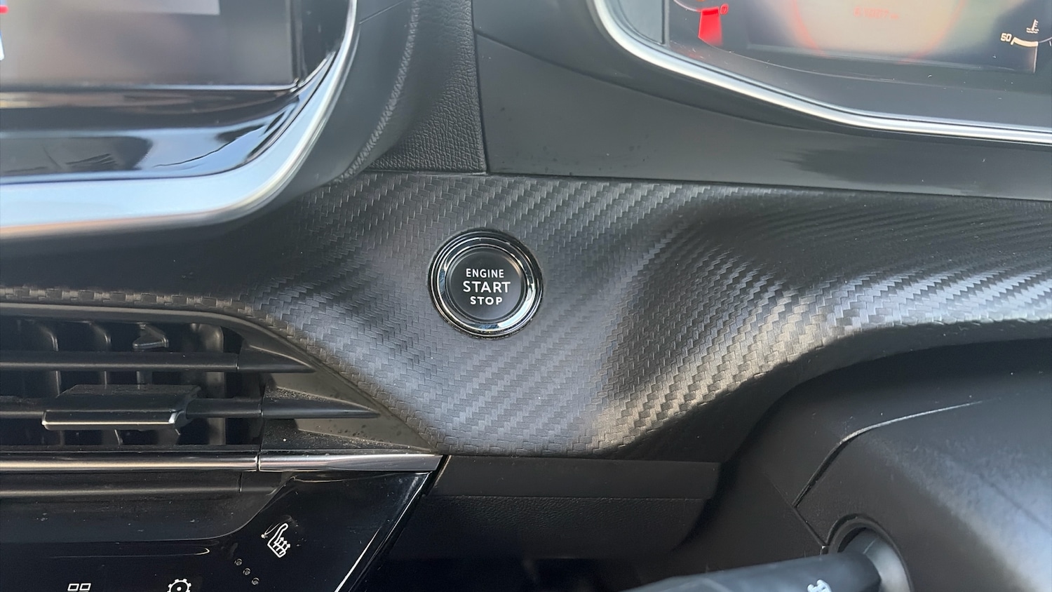 Used Peugeot 2008 2022 for sale - 77300273: Photo 35