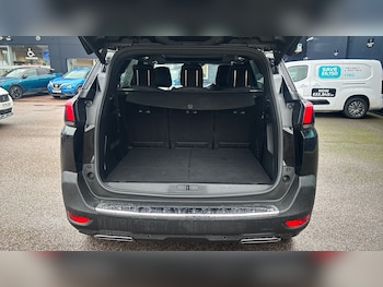 Used Peugeot 5008 2020 for sale - 77077209: Photo