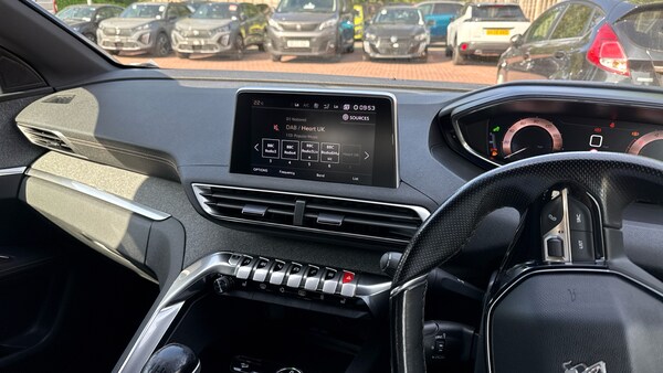Used Peugeot 3008 2018 for sale - 75665294: Photo 12