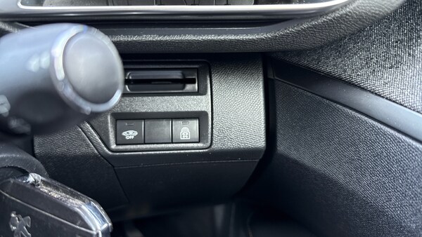 Used Peugeot 3008 2018 for sale - 75665294: Photo 28