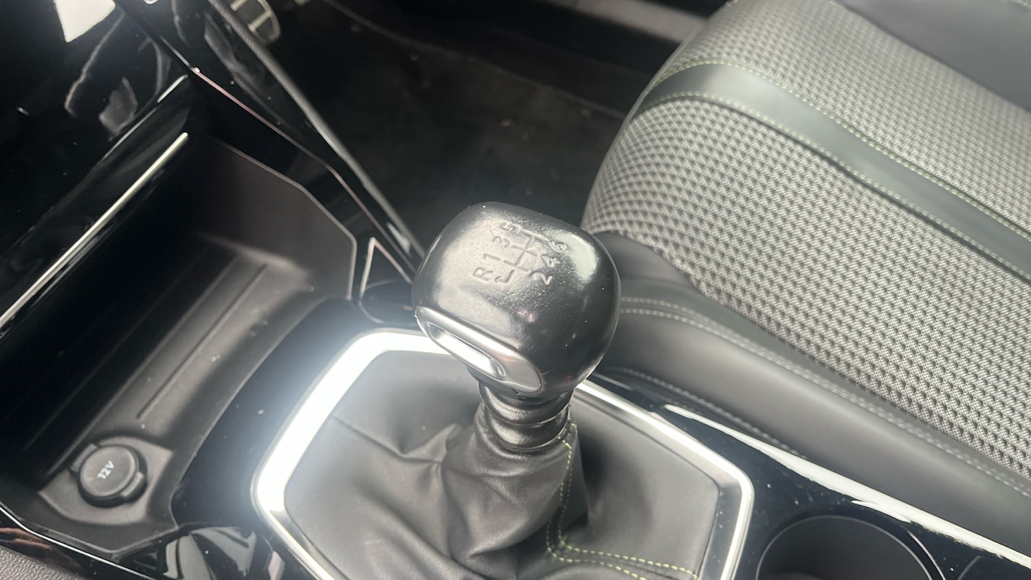 Used Peugeot 2008 2022 for sale - 76555623: Photo 13