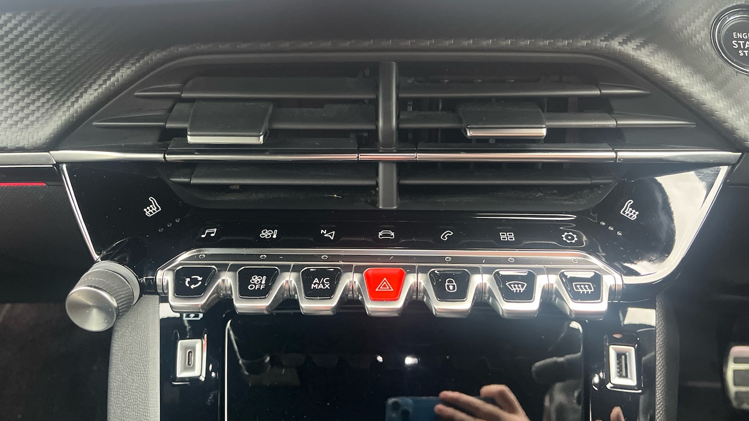 Used Peugeot 2008 2022 for sale - 76555623: Photo 35