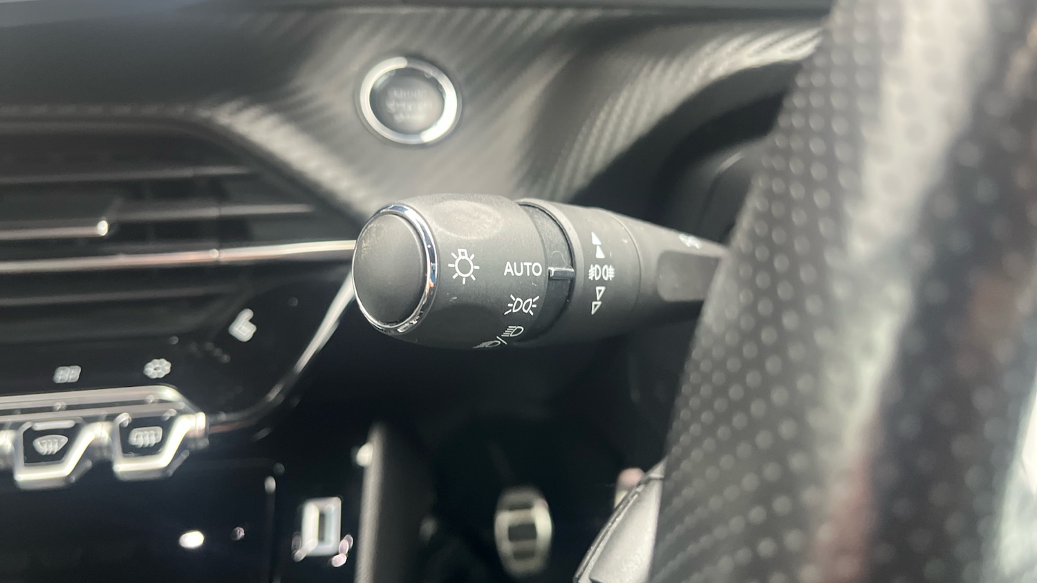 Used Peugeot 2008 2022 for sale - 76555623: Photo 39